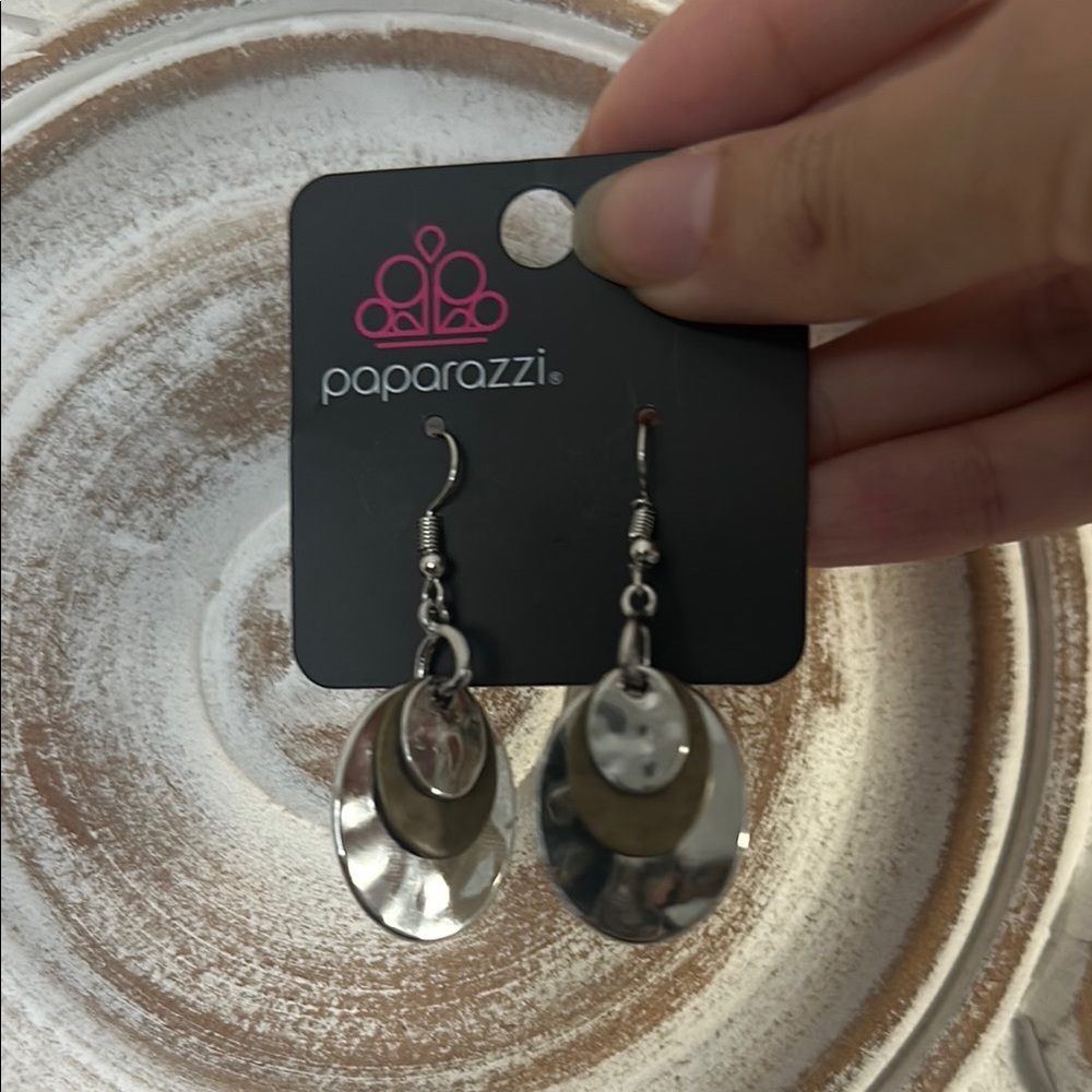 Paparazzi Silver Hammered Disc Earrings
